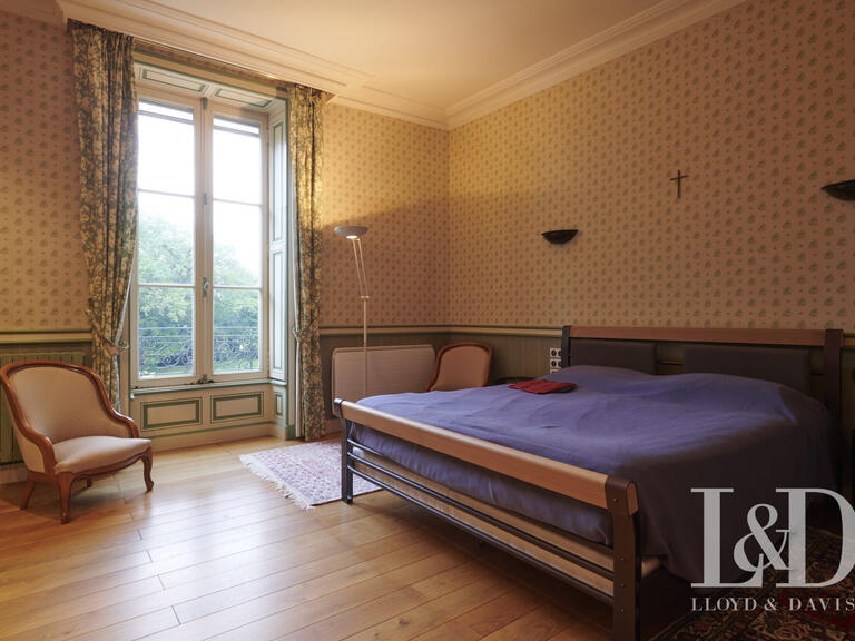 Maison Divatte-sur-Loire - 6 chambres - 460m²