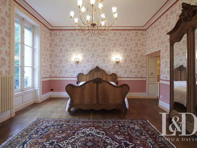 Maison Divatte-sur-Loire - 6 chambres - 460m²