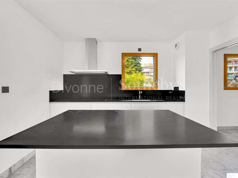 Appartement Divonne-les-Bains - 5 chambres - 291m²