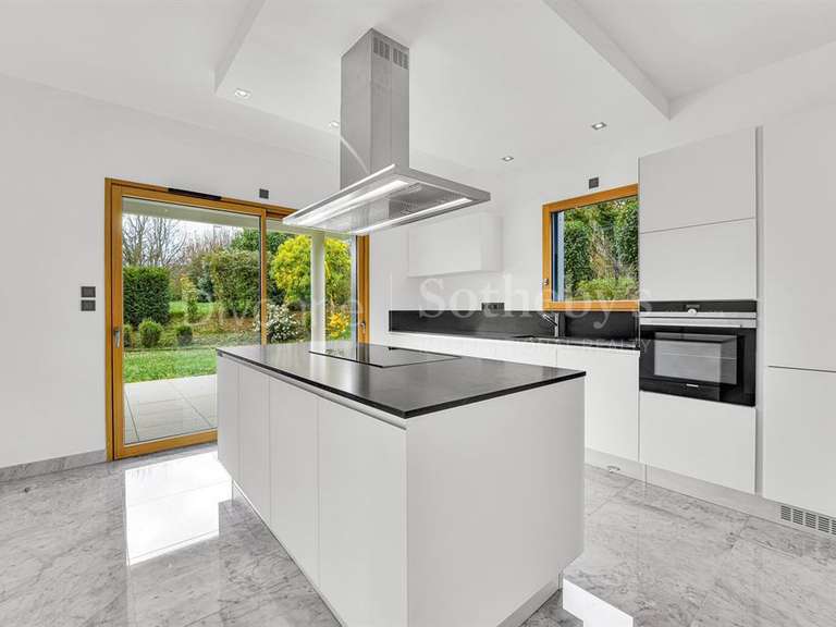 Appartement Divonne-les-Bains - 5 chambres - 268m²