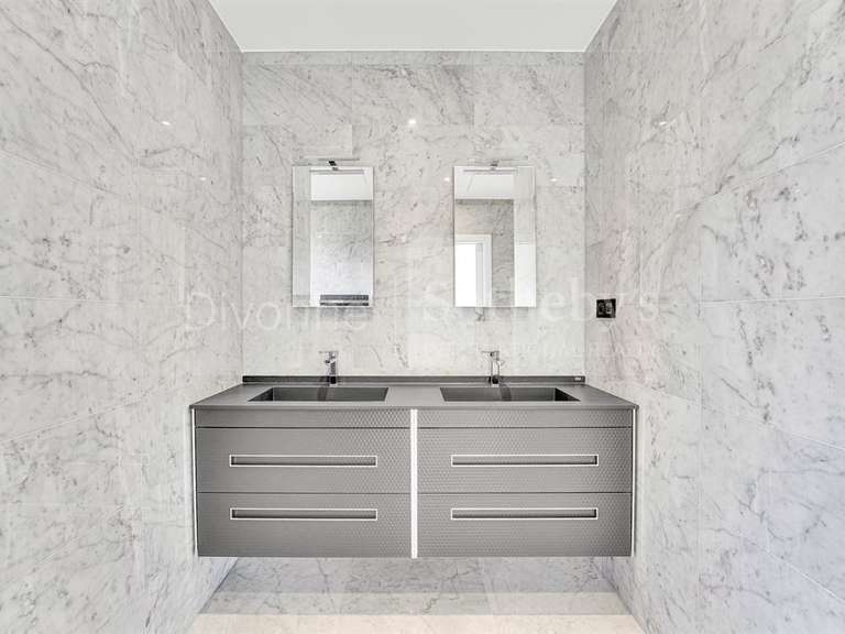 Appartement Divonne-les-Bains - 5 chambres - 268m²