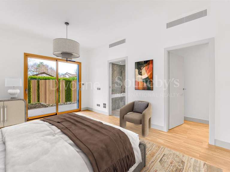 Appartement Divonne-les-Bains - 5 chambres - 268m²