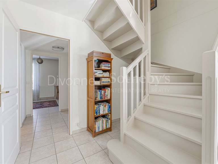 Apartment Divonne-les-Bains - 4 bedrooms - 187m²