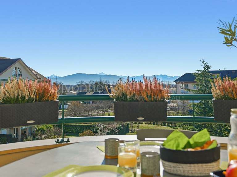 Appartement Divonne-les-Bains - 4 chambres - 187m²