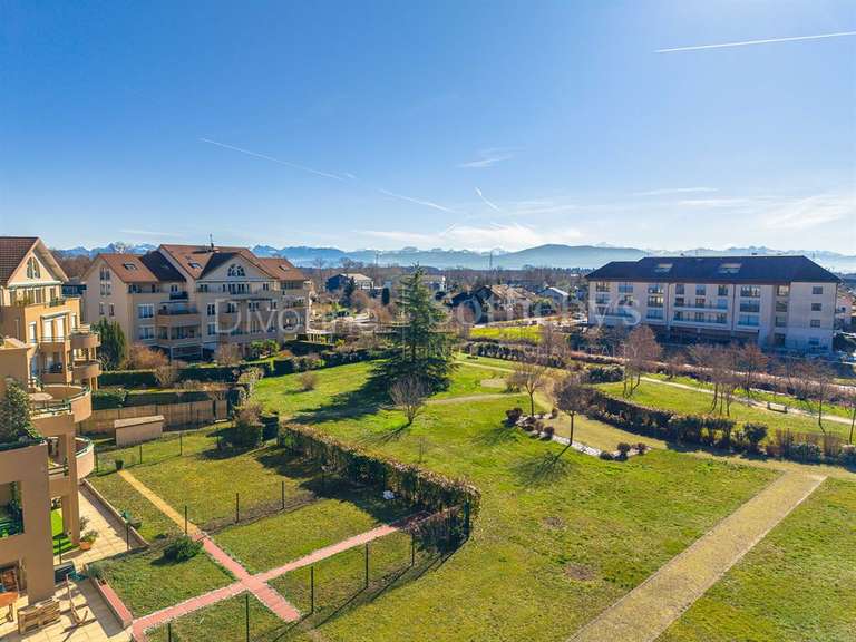 Apartment Divonne-les-Bains - 4 bedrooms - 187m²