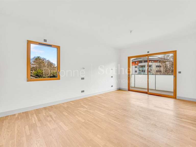 Appartement Divonne-les-Bains - 5 chambres - 291m²