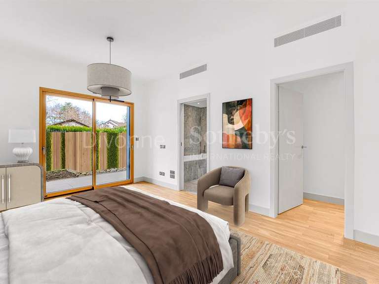 Appartement Divonne-les-Bains - 5 chambres - 268m²