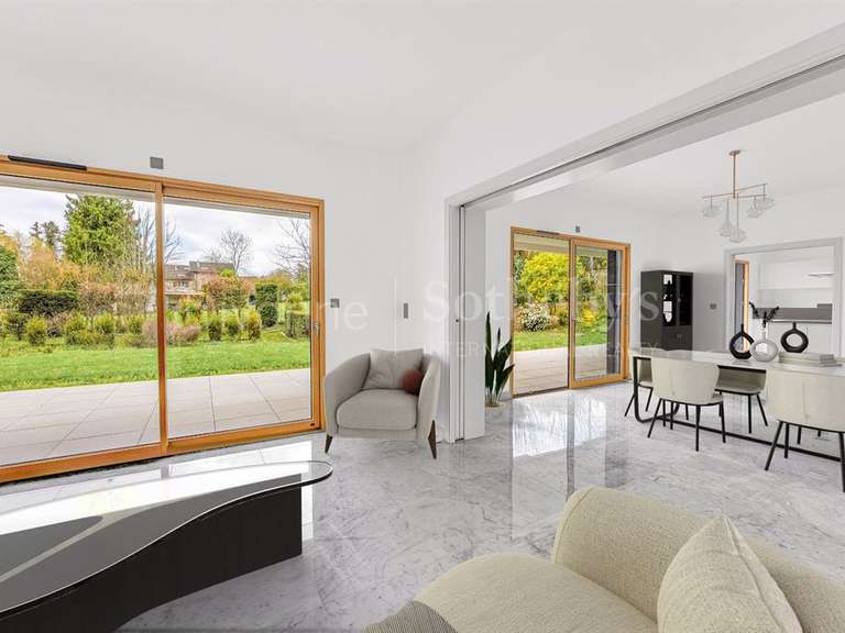 Appartement Divonne-les-Bains - 5 chambres - 268m²