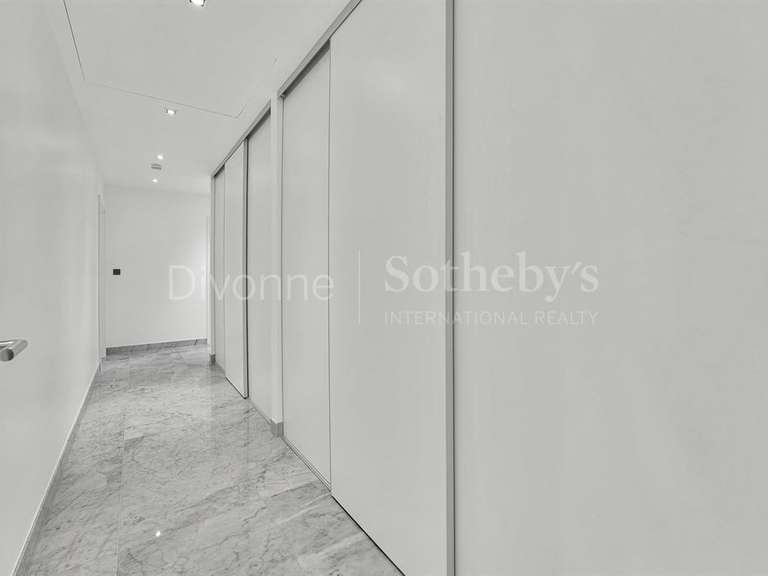 Appartement Divonne-les-Bains - 5 chambres - 268m²