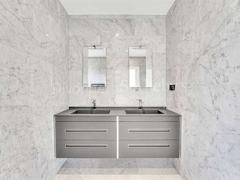 Appartement Divonne-les-Bains - 5 chambres - 268m²