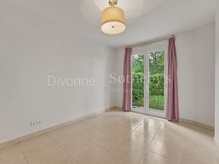 Appartement Divonne-les-Bains - 2 chambres - 98m²