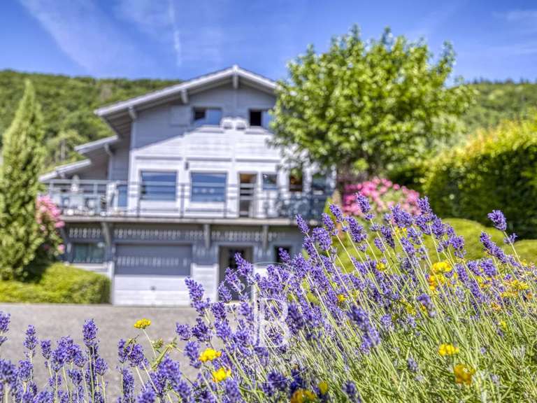 Chalet Divonne-les-Bains - 4 chambres - 196m²