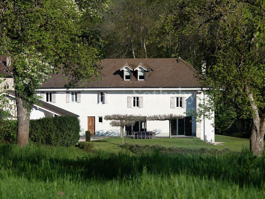House Divonne-les-Bains