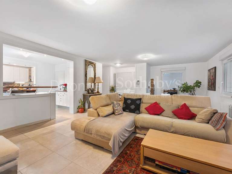 Maison Divonne-les-Bains - 3 chambres - 140m²