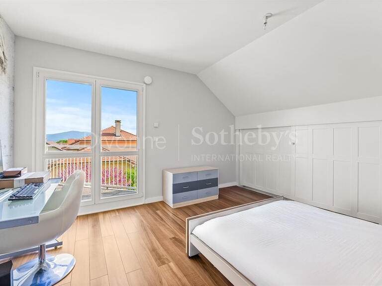 Maison Divonne-les-Bains - 4 chambres - 280m²