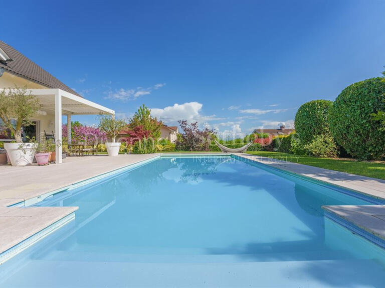 Maison Divonne-les-Bains - 4 chambres - 280m²