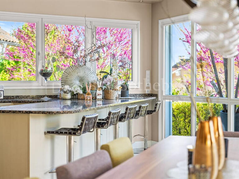 Maison Divonne-les-Bains - 4 chambres - 280m²