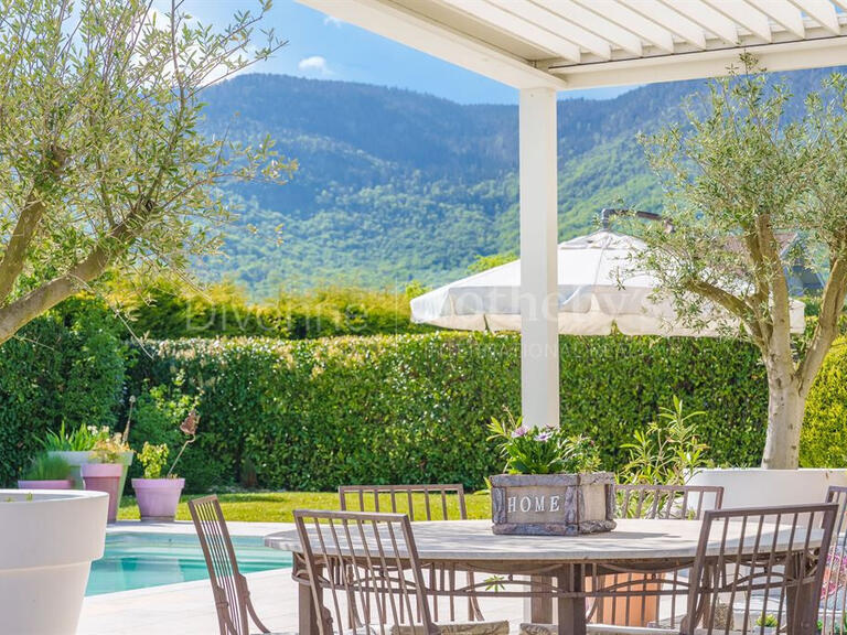 Maison Divonne-les-Bains - 4 chambres - 280m²