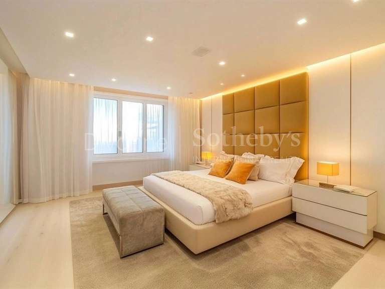 Maison Divonne-les-Bains - 5 chambres - 424m²