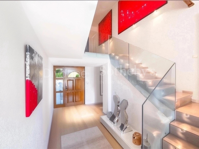 Maison Divonne-les-Bains - 5 chambres - 424m²