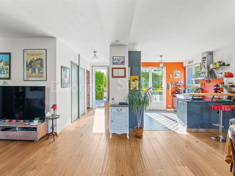 Maison Divonne-les-Bains - 3 chambres - 158m²