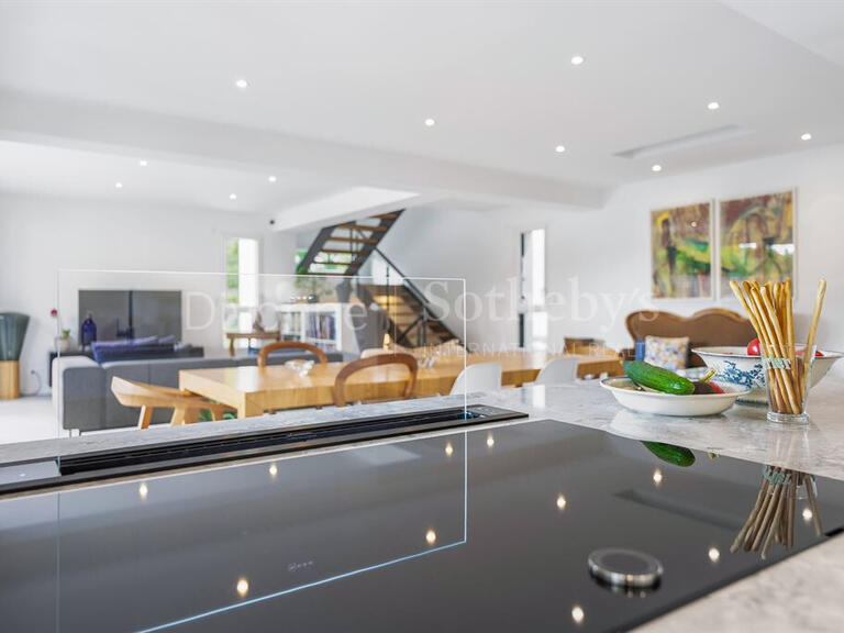 House Divonne-les-Bains - 5 bedrooms - 210m²