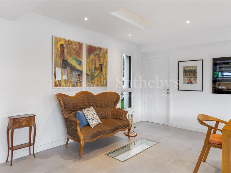 House Divonne-les-Bains - 5 bedrooms - 210m²