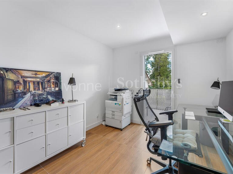 House Divonne-les-Bains - 5 bedrooms - 210m²