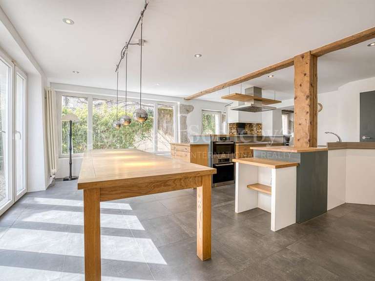 House Divonne-les-Bains - 5 bedrooms - 387m²