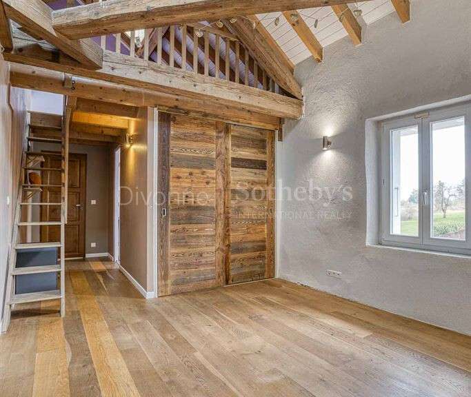 Maison Divonne-les-Bains - 5 chambres - 347m²