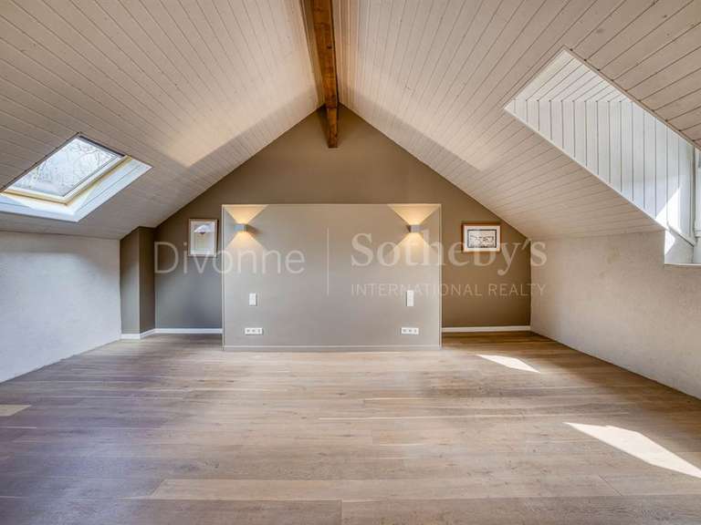 House Divonne-les-Bains - 5 bedrooms - 387m²