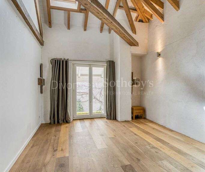 Maison Divonne-les-Bains - 5 chambres - 347m²