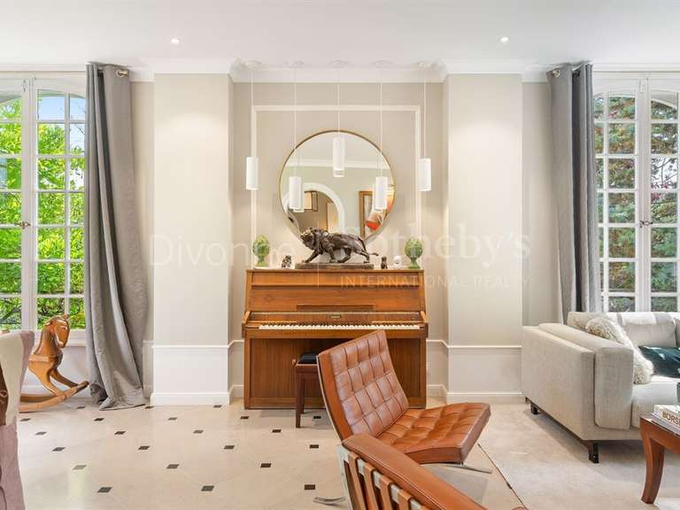 Maison Divonne-les-Bains - 5 chambres - 350m²