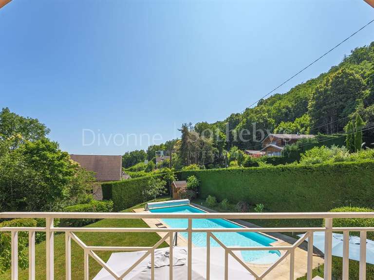 Maison Divonne-les-Bains - 6 chambres - 192m²