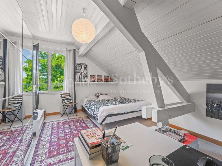 Maison Divonne-les-Bains - 6 chambres - 192m²