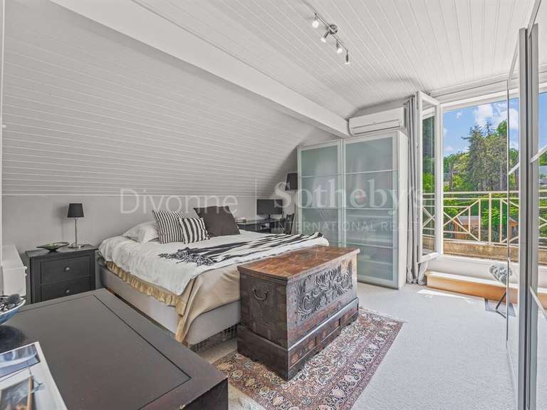 Maison Divonne-les-Bains - 6 chambres - 192m²