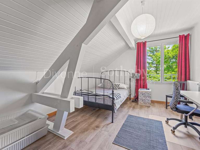 Maison Divonne-les-Bains - 6 chambres - 192m²
