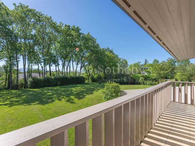 Maison Divonne-les-Bains - 4 chambres - 233m²