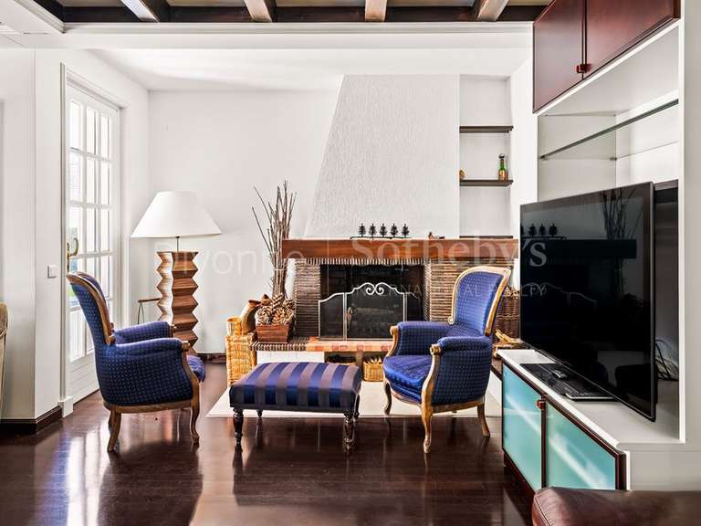 House Divonne-les-Bains - 6 bedrooms - 369m²