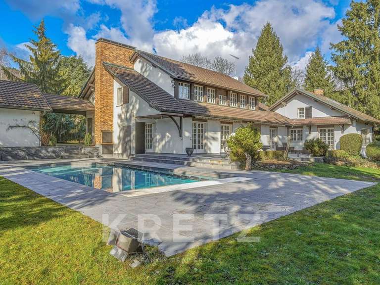 Maison Divonne-les-Bains - 6 chambres - 390m²