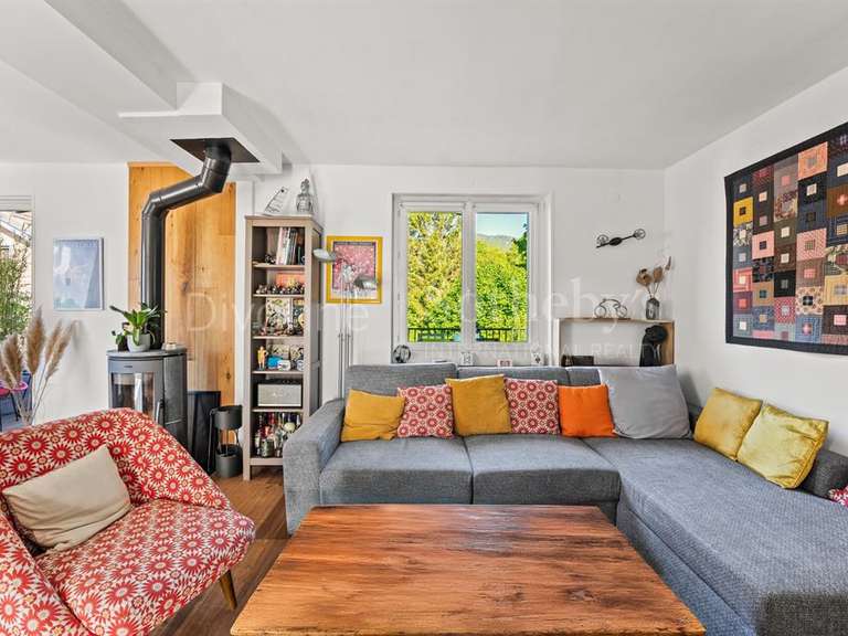 Maison Divonne-les-Bains - 3 chambres - 158m²