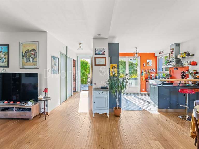 Maison Divonne-les-Bains - 3 chambres - 158m²