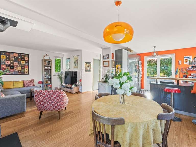 Maison Divonne-les-Bains - 3 chambres - 158m²