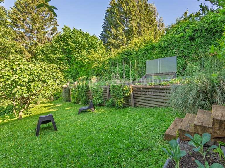 Maison Divonne-les-Bains - 3 chambres - 158m²