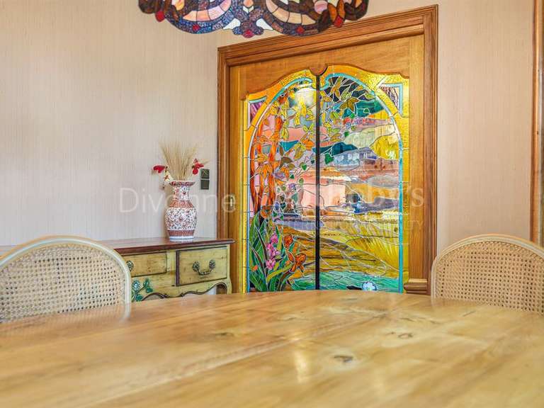 Maison Divonne-les-Bains - 5 chambres - 296m²