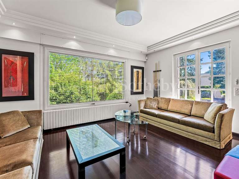 Maison Divonne-les-Bains - 6 chambres - 369m²