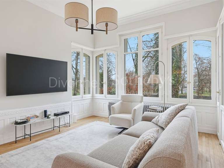 Maison Divonne-les-Bains - 5 chambres - 370m²