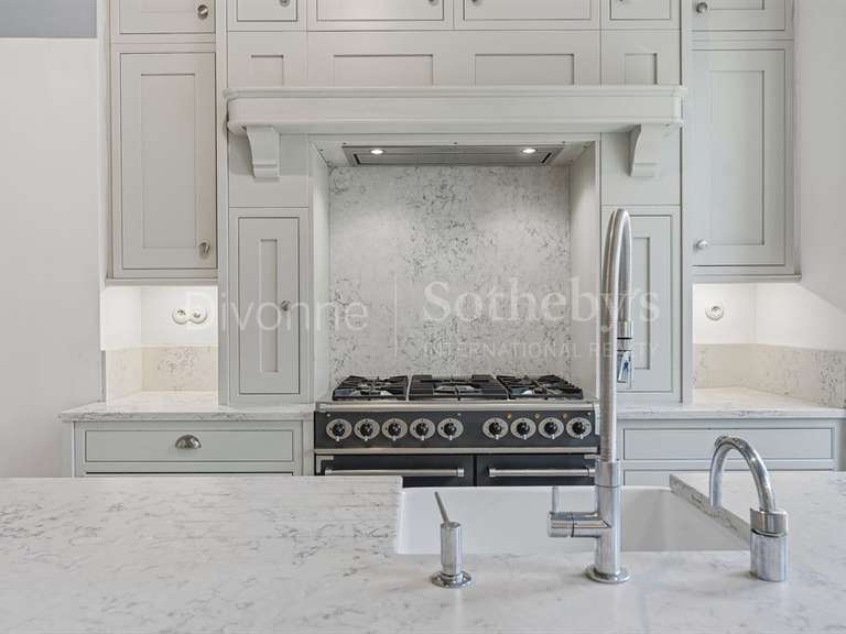 Maison Divonne-les-Bains - 5 chambres - 370m²