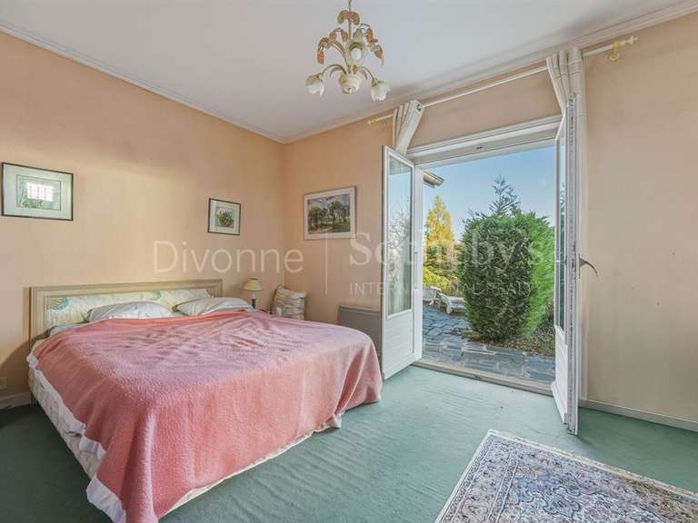 Maison Divonne-les-Bains - 4 chambres - 217m²