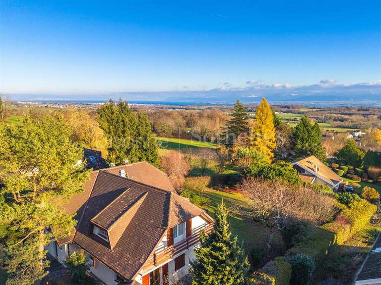 Maison Divonne-les-Bains - 4 chambres - 217m²